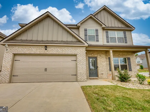 1223 Hartwell Rd, Locust Grove, GA 30248