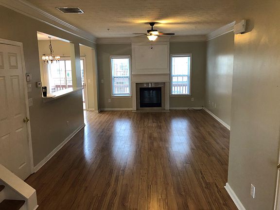 5th image of 505 Blossom Way