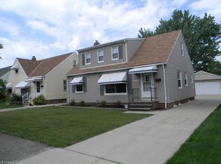 13105 Maple Leaf Dr, Garfield Heights, OH 44125