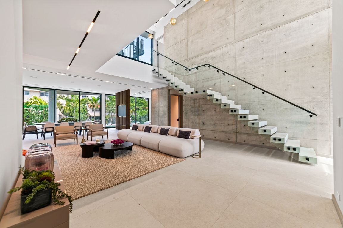 next background image