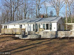 2373 Convey Dr, Manchester, MD 21102