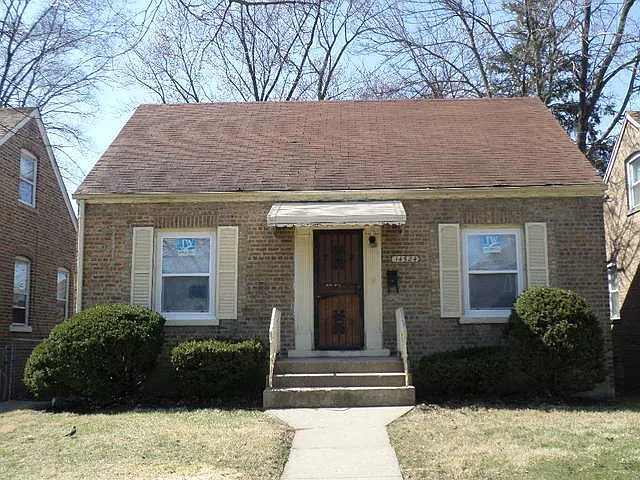 14524 S Dearborn St photo 1