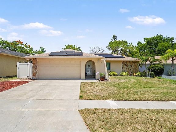 2nd image of 2627 SURREY DRIVE