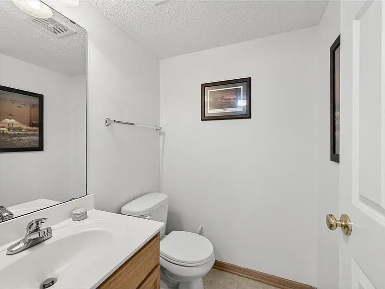 943 Serenity Cir — Photo 29