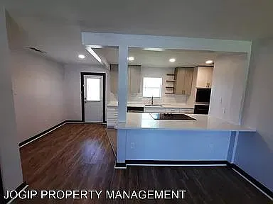 4 bed, 1192 sqft, $2,000 — Photo 3