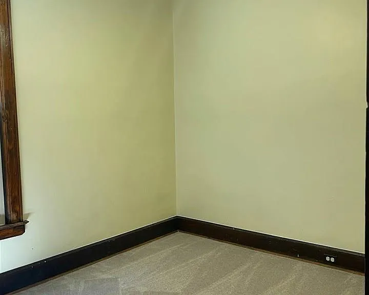 3930 Trumbull St #2 — Photo 15