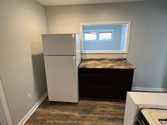 3rd image of 3112 W 95th St