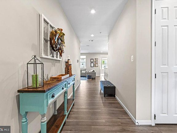 2nd image of 23278 Applewood Ln