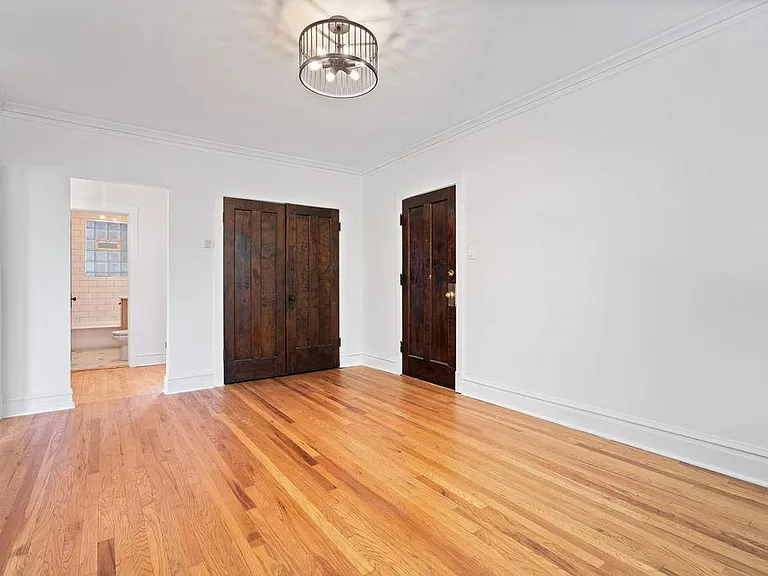 2909 W Grace St #2 — Photo 3