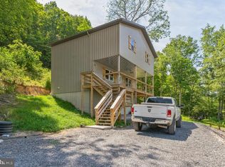 2054 E Plum Run Rd, Ridgeley, WV 26753