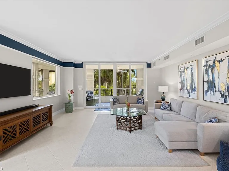 2748 Tiburon Blvd E #C-202 — Photo 9
