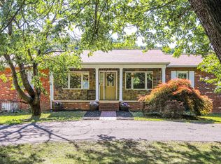 234 Montgomery Rd, Staunton, VA 24401