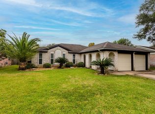 11611 Scottsdale Dr, Meadows Place, TX 77477