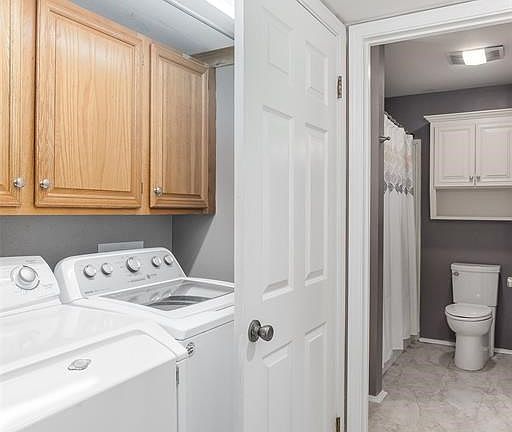 3rd image of 3634 Greenacres Dr #230