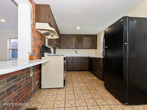 4th image of 9804 S Homan Ave