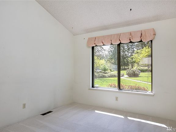 5th image of 142 142nd Pl NE #37B