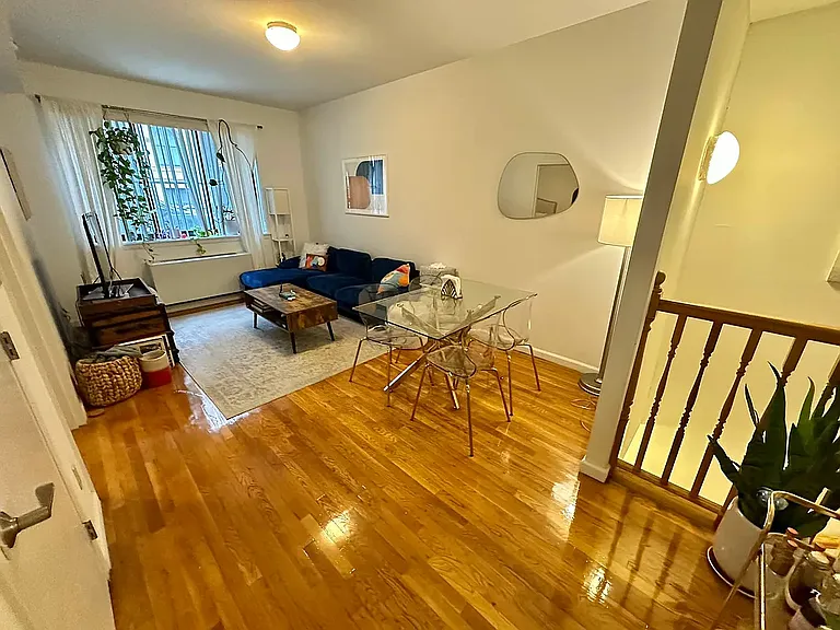 229 E 13th St #1C — Photo 2