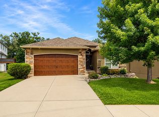 4805 NE Fairway Homes Dr, Lees Summit, MO 64064