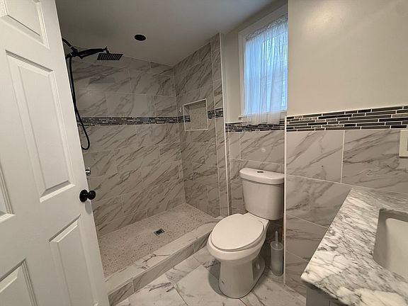 3rd image of 273 Purchase St