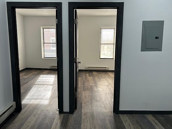 4th image of 3100 Frankford Ave #4