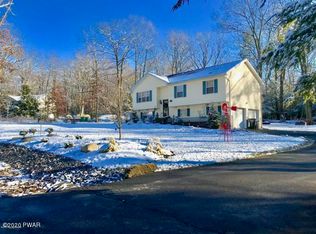 306 Pennbrook Rd, Stroudsburg, PA 18360