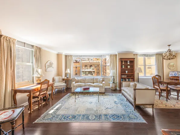 137 East 36th Street 7K image 1 of 12