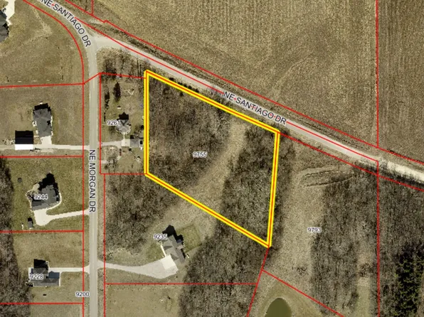 9755 NE Santiago Dr, Bondurant, IA 50035