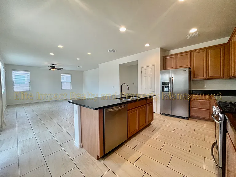 11442 E Dry Wind Dr — Photo 4