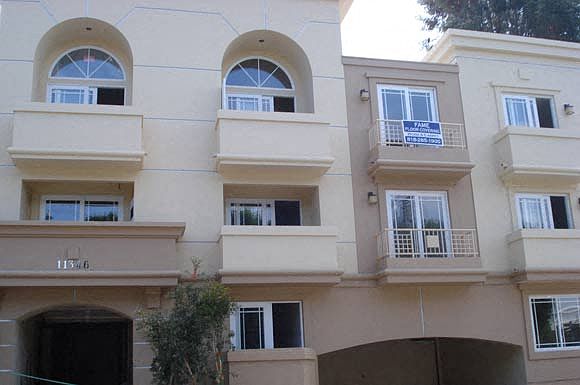 1st image of 11346 Iowa Ave APT 206