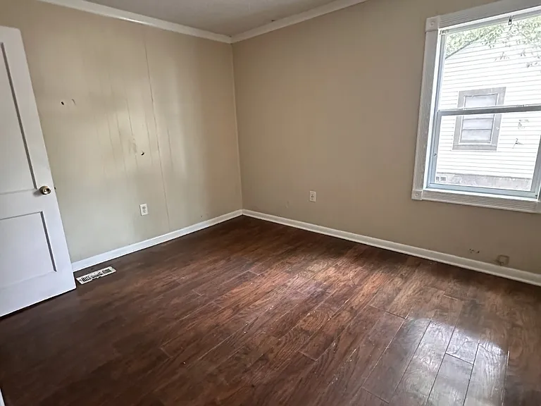 1809 Charlton St — Photo 7