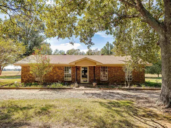 2439 Morgan Rd, Oak Grove, LA 71263