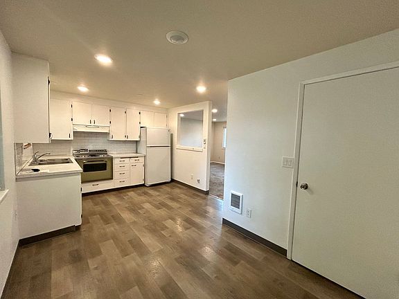 4th image of 1308 N Alder St