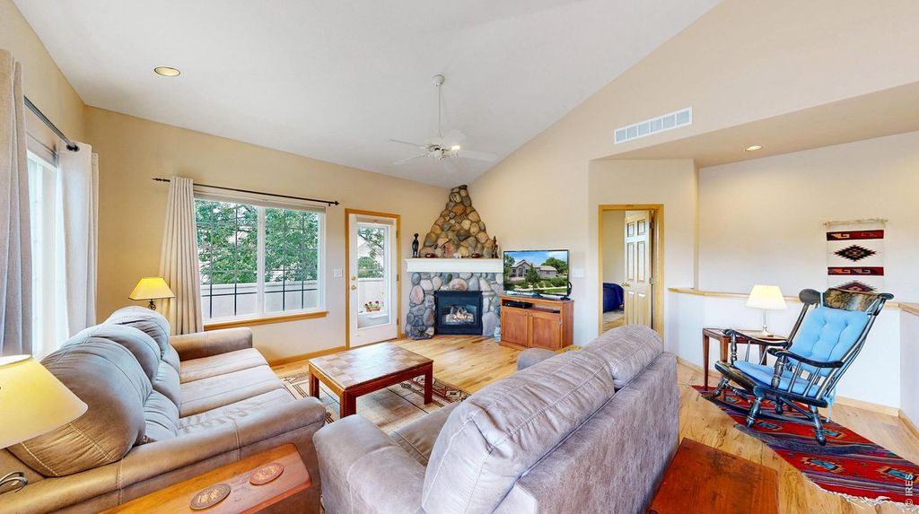 505 Clubhouse Dr