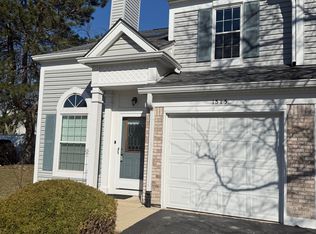 1515 Apple Grove Ln, Westmont, IL