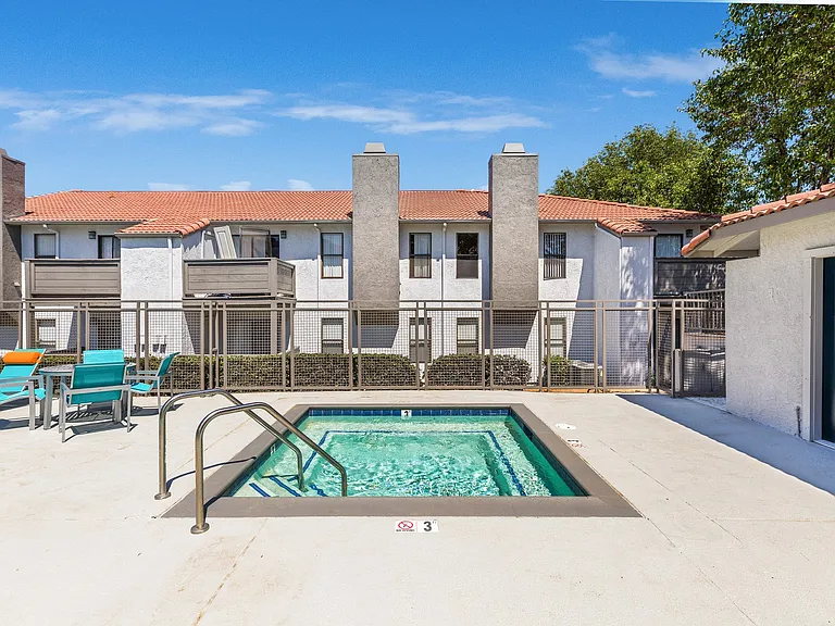 Sorelle Apartments — Photo 24