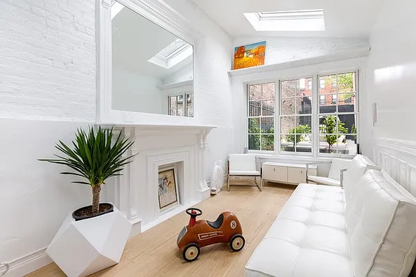 Sold by Brown Harris Stevens | media 9