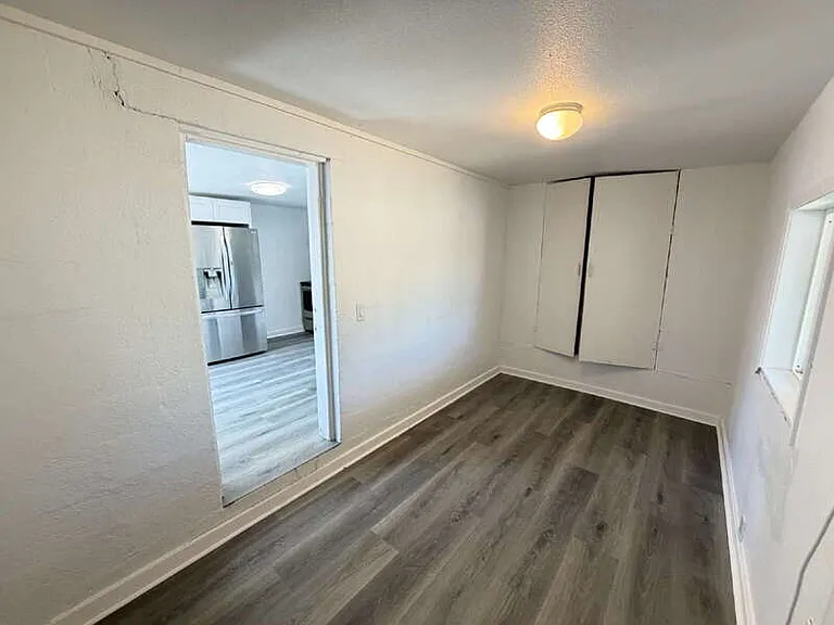 352 W Roosevelt Ave — Photo 11