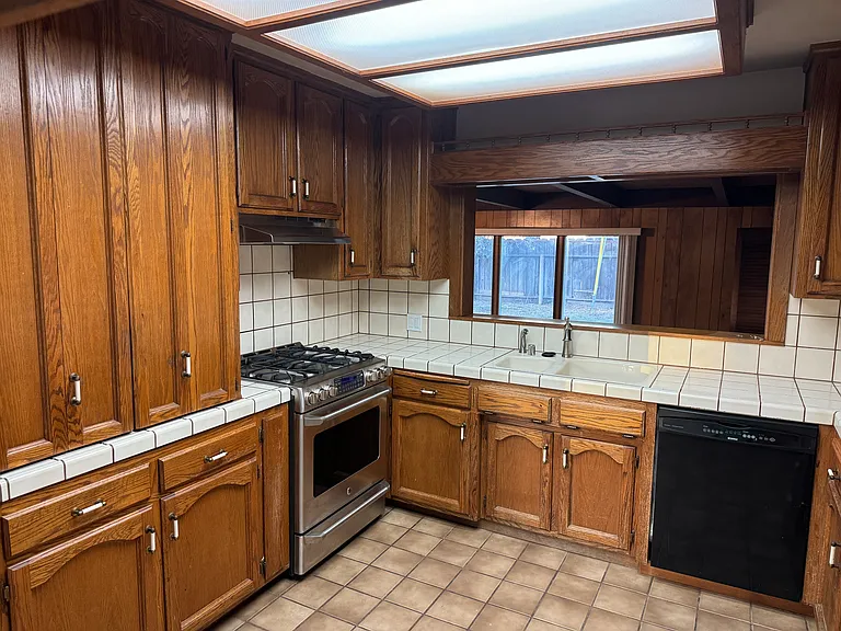 1834 S Terrace St — Photo 10
