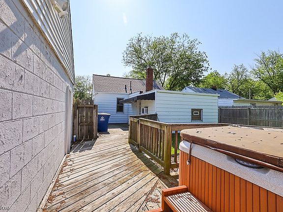 5th image of 1264 E 362nd St