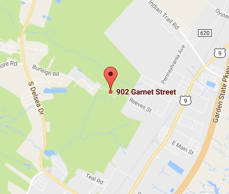 1st image of 902 Garnet St