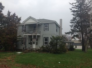 136 S State St, Franklin Grove, IL 61031