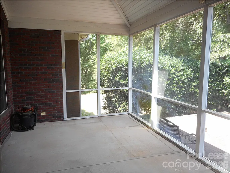 3088 Ancestry Cir — Photo 26