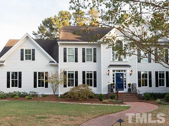 2nd image of 4215 Amesbury Ln