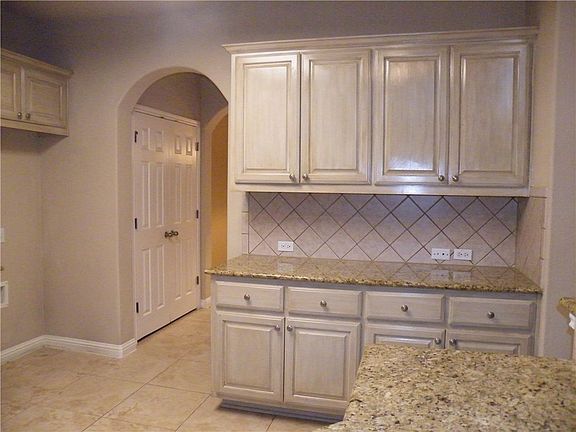 5th image of 1717 Stonehaven Ln