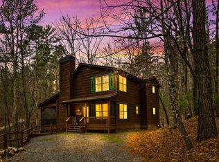 230 Grove Ln, Ellijay, GA 30540