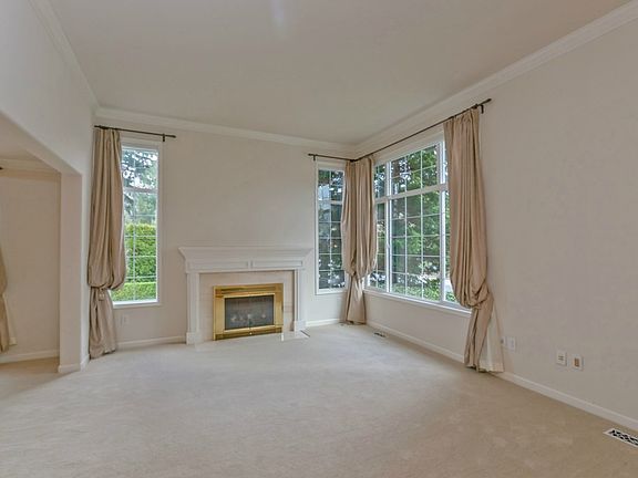 5th image of 13548 NE 12th Pl