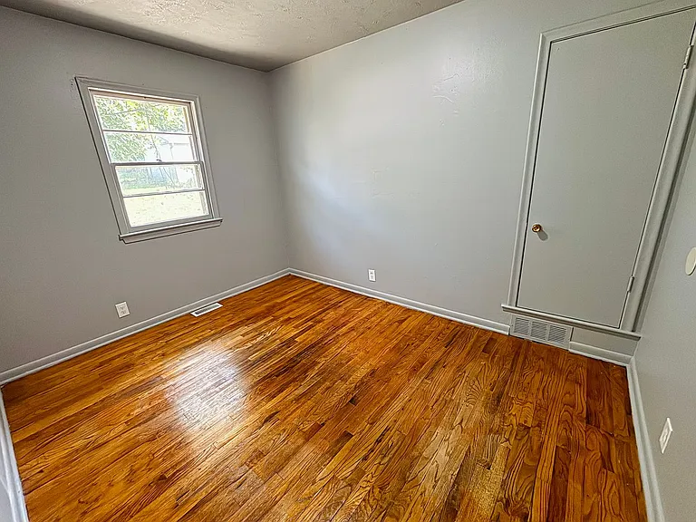 4686 Kansas Ave — Photo 12