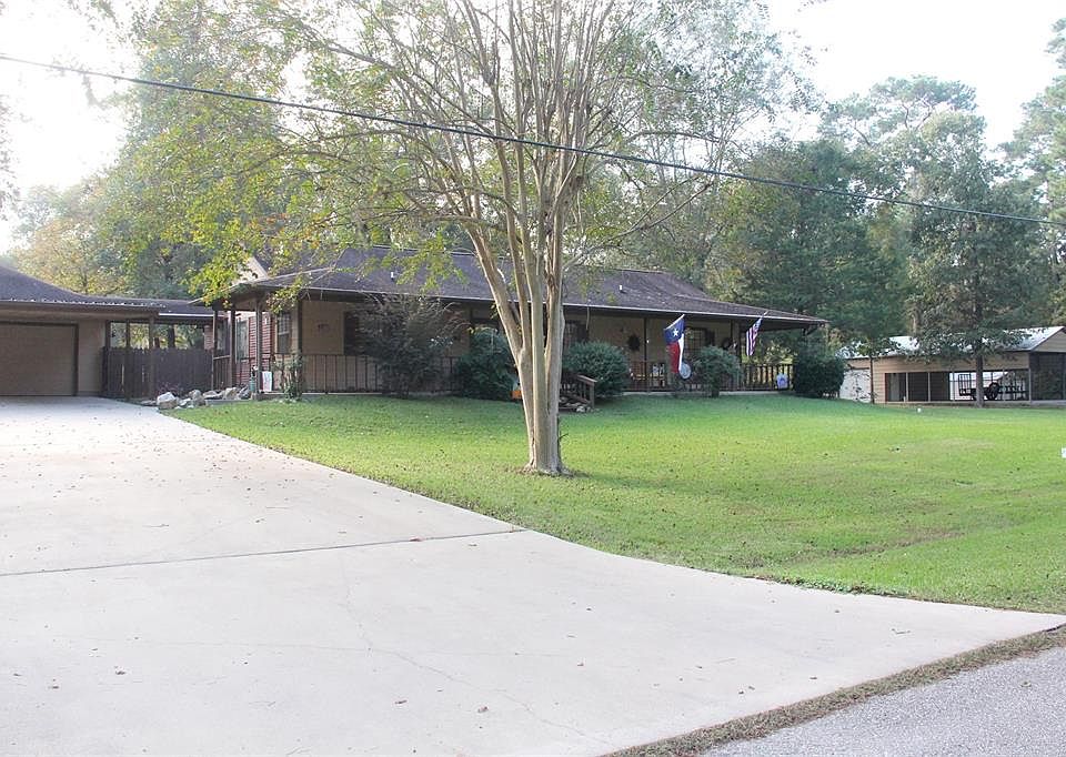 1st image of 370 Northwoods Dr