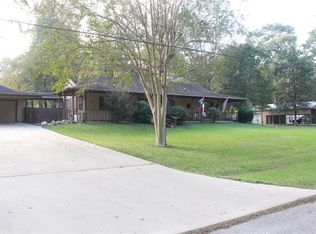 370 Northwoods Dr, Pointblank, TX 77364