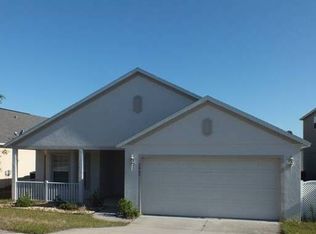 2067 Newtown Rd, Groveland, FL 34736